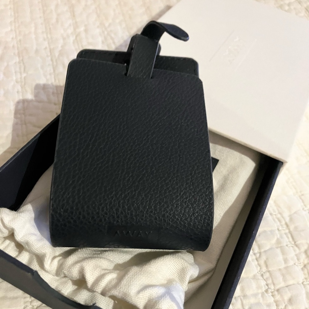 AWAY Travel Tag